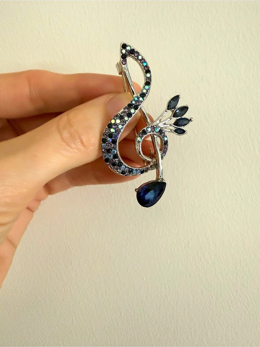 Musical Note Brooch in Silver & Blue Like New
